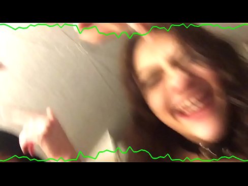 ❤️ שני תחתוני רגש ברונטיות סקסיות נשארות ממזרות, כלבה מוזרה ️❌ פאקינג ב-iw.porno-flix.ru ❌
